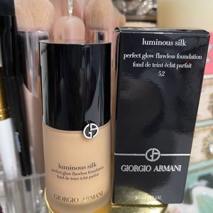 🌸Armani Perfect Glow foundation🌸